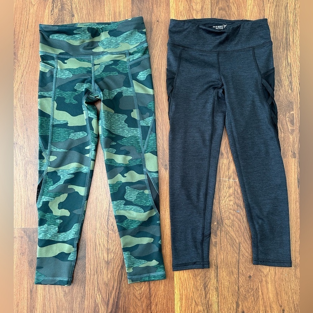 NWOT OLD NAVY Green Camo and Black Leggings